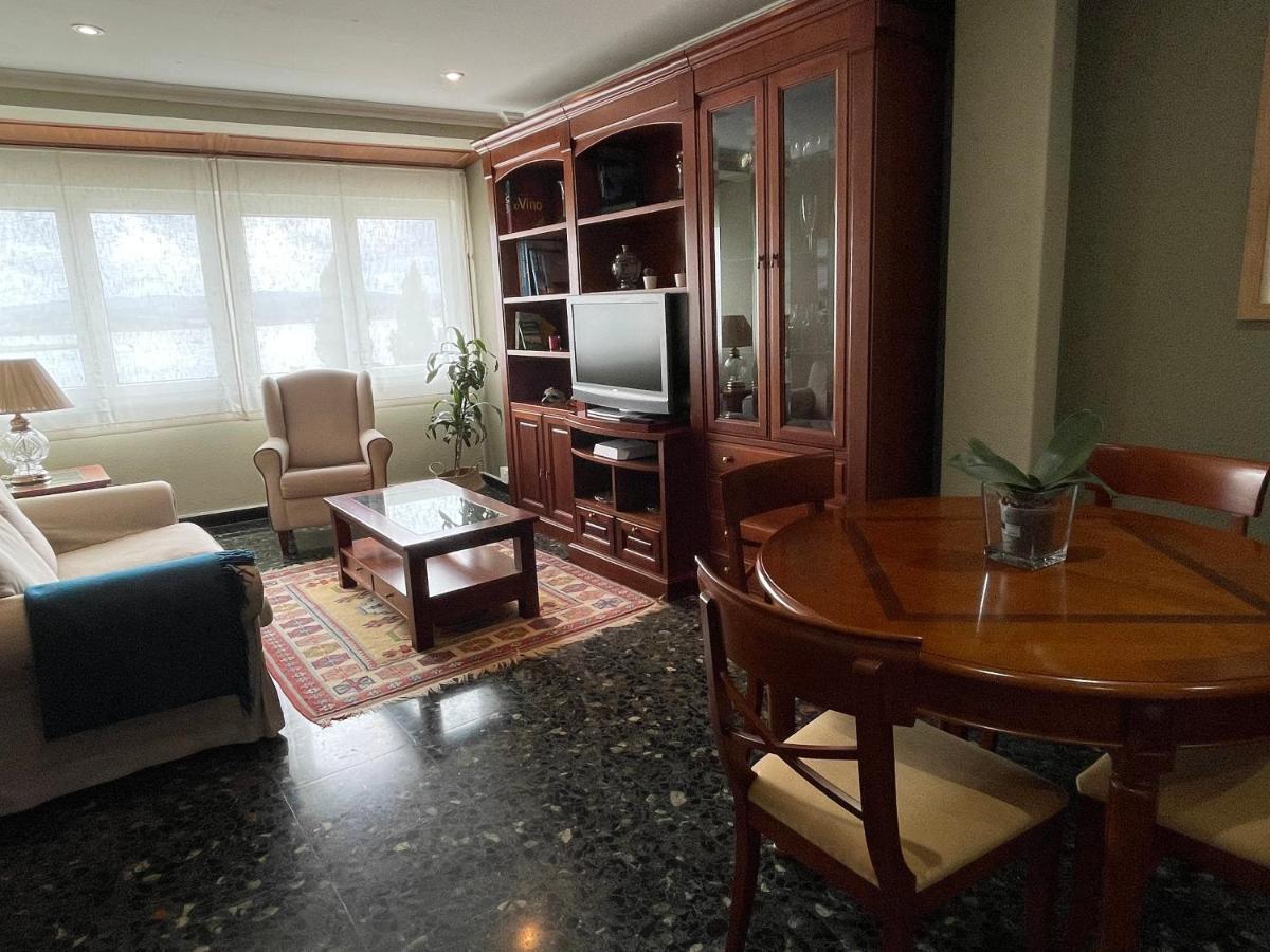 Apartamento A Tenencia Sada Bagian luar foto